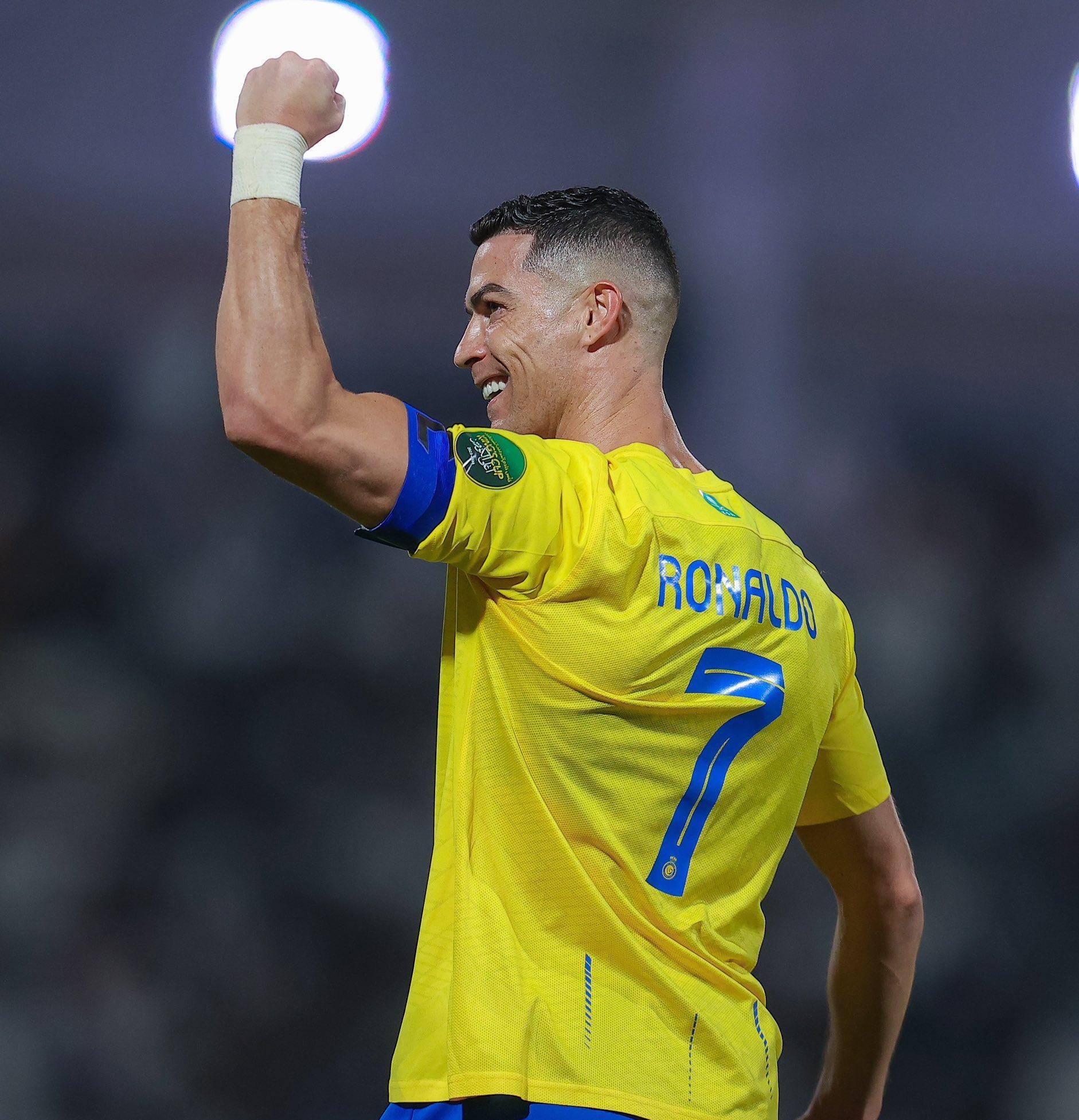 皇马青训小将获征召！18岁天才后卫冲击一线队，卡马温加伤愈归队