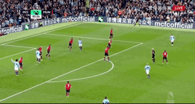 洛杉矶快船负于森林狼，经历逆转五连胜，森林狼展现顽强斗志，快船失误多，火力不足。