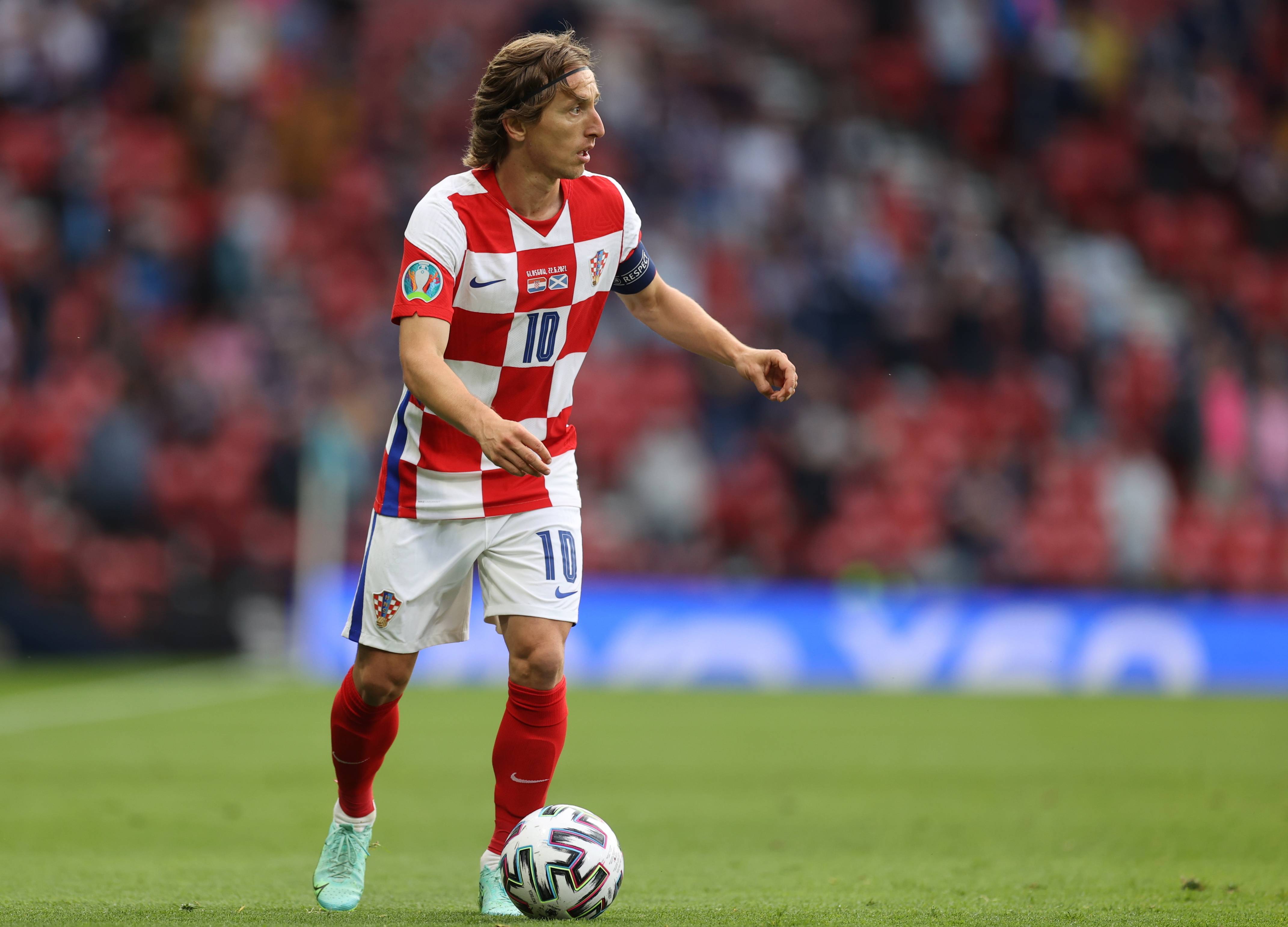 2025赛季中超最佳比赛：山东泰山6-0复仇北京国安，瓦科4射1传