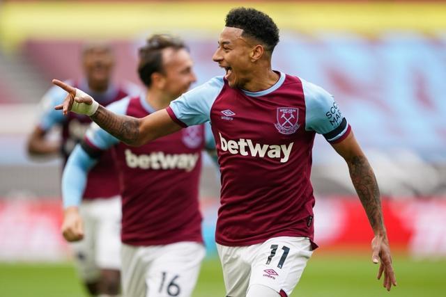 世预赛戴帽，B费葡萄牙国家队生涯首次上演帽子戏法