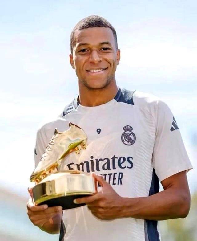 杜兰特关键补篮逆转比分