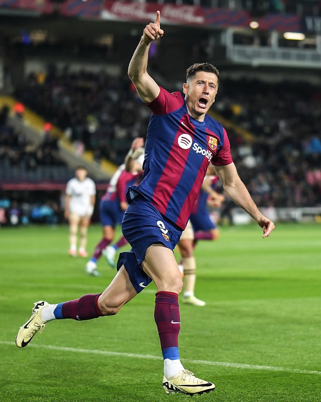 记者：若森林对安德森要价一直很高，曼城会选择埃德松