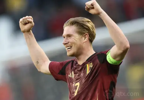 英超历史单一球员对同一球队全败纪录：莱诺对曼城13场全败第3